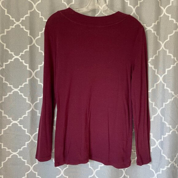 GAP Favorite Tee, V-Neck, Size L, Maroon - Picture 2 of 4